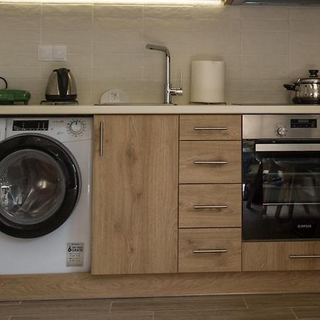 Wonderlust Apartment Close To Sea Α1 กาลามาตา ภายนอก รูปภาพ